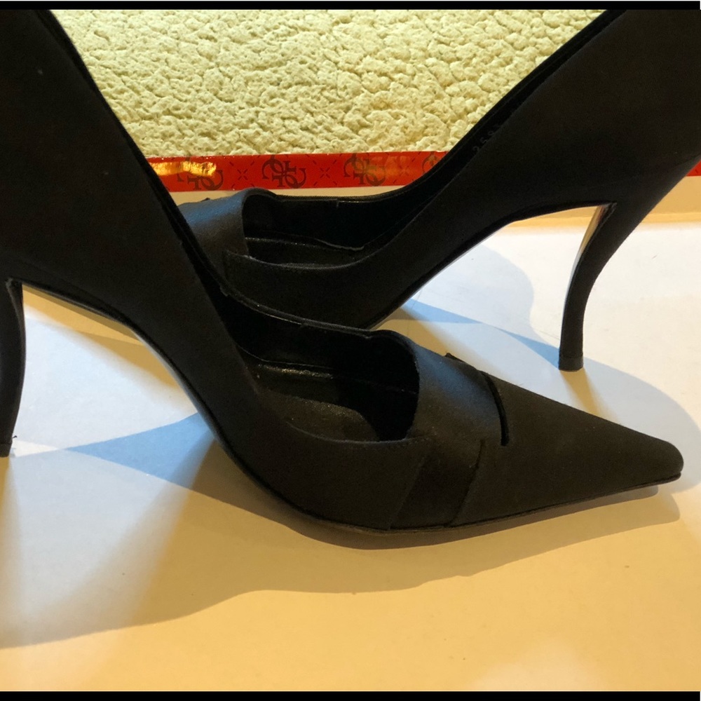 YVES SAINT LAURENT YSL POINTED BLACK HEELS